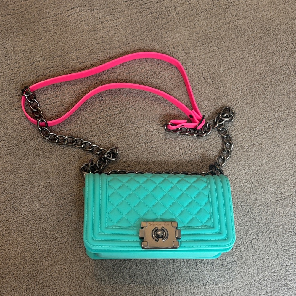 American Jewel Rubber Chain Bag